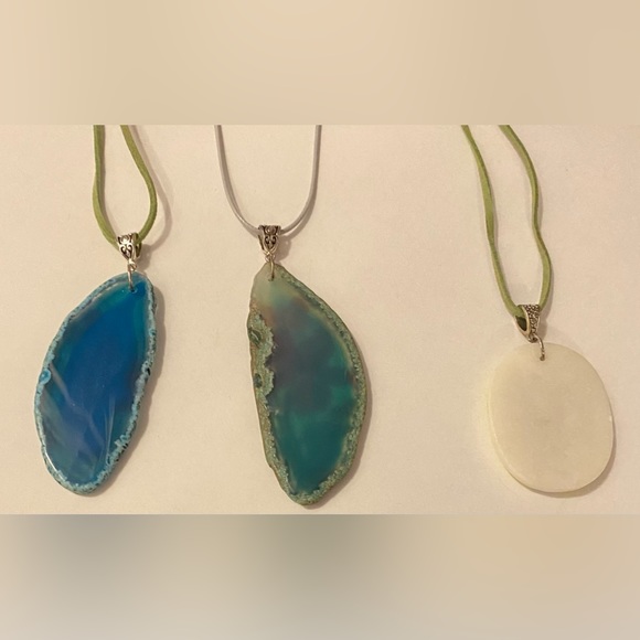 NEW genuine hand painted Frog Agate slice necklace - Picture 3 of 3